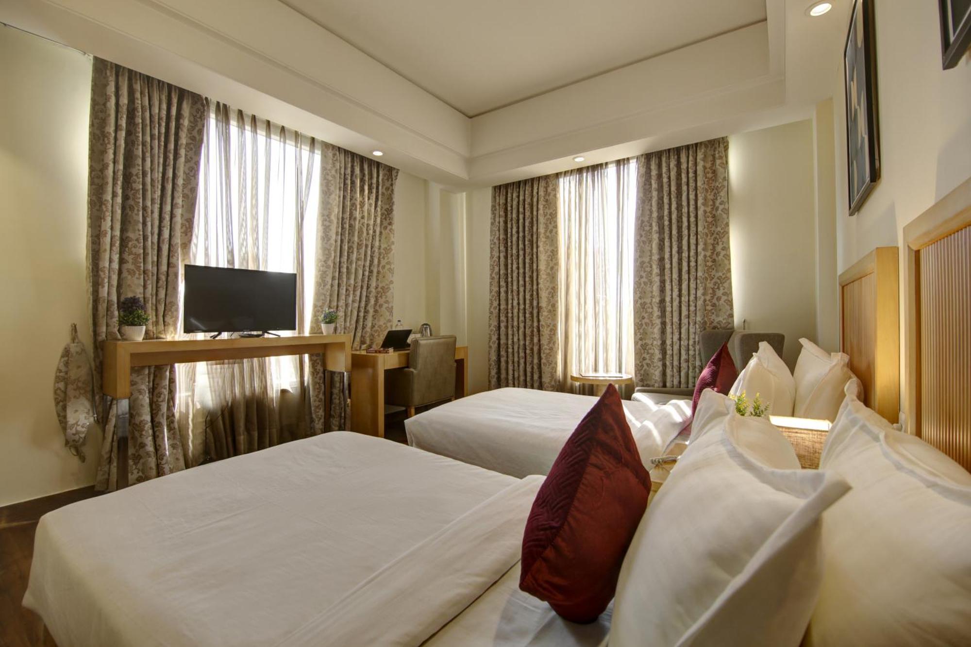 Saltstayz Select - Galleria Market & Golf Course Road Gurgáon Exteriér fotografie